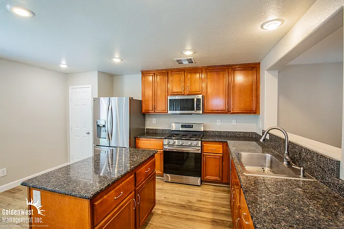 7205 Neches Ave — Photo 4