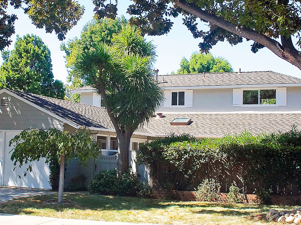 1st image of 588 Jackson Dr