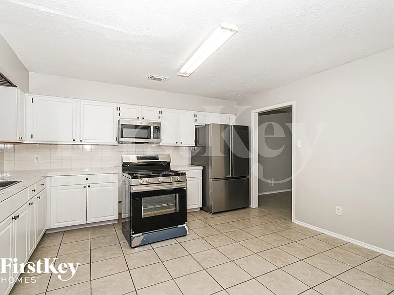 24119 Lone Elm Dr — Photo 10