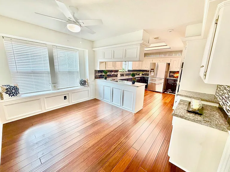 18315 Forest Town Dr — Photo 10