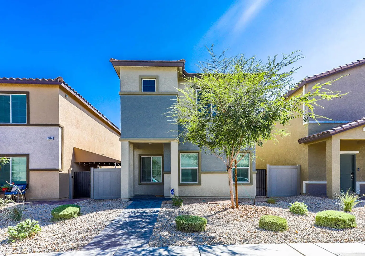 Beautiful 3 Bed Room Home Convenient To Nellis AFB — Photo 3