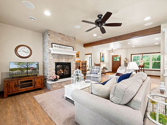 2nd image of 4231 Cottage Row