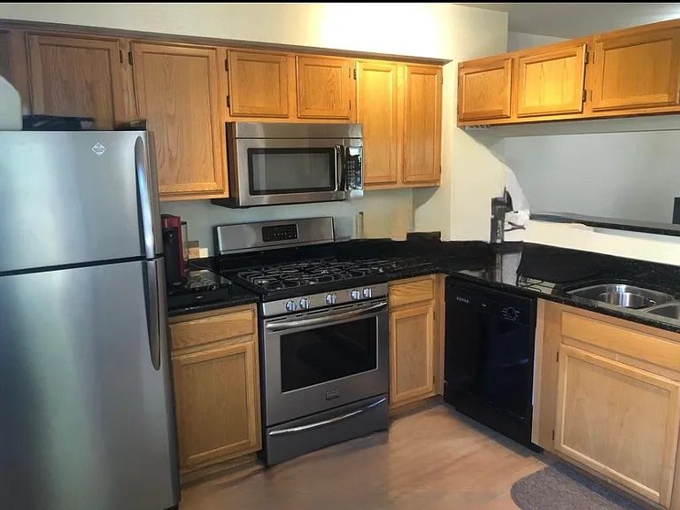 5030 Buckingham Rd — Photo 8