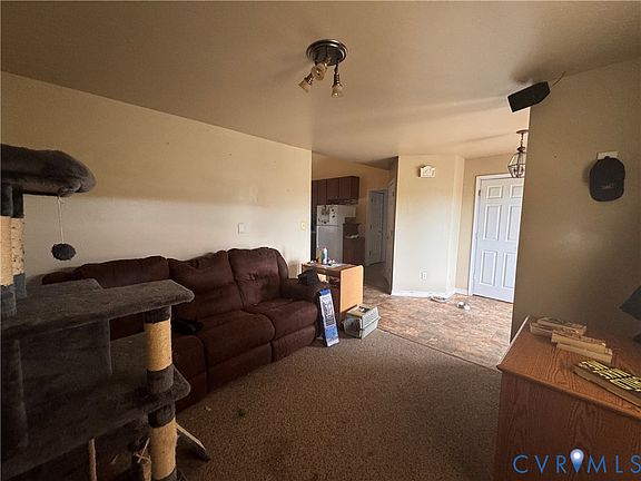 5th image of 37 Hidden Acres Rd