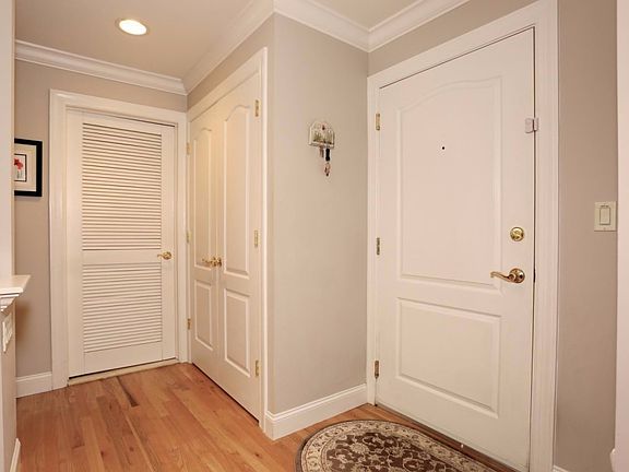 3rd image of 209 Central Park Pl