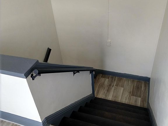 3rd image of 929 Central Ave APT 4