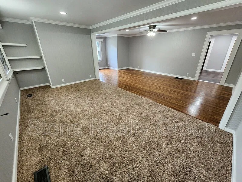 3 bed, 1.5 bath, $1,750 — Photo 4