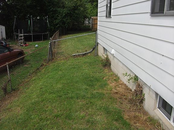 4th image of 1611 Springmont Ave