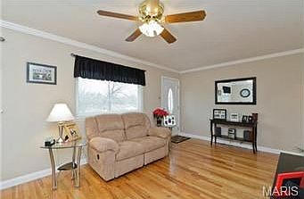 3rd image of 611 Cronin Dr