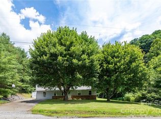 1590 Bruce Rd, Mars Hill, NC 28754