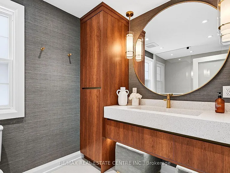 582 Cedar Ave — Photo 22