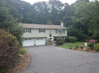 11A Centre Ln, West Roxbury, MA 02132