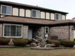 36730 Iroquois Dr, Sterling Heights, MI 48310