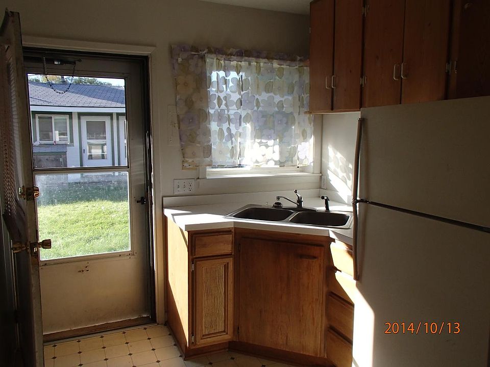 1st image of 2025 North Ave W APT 2