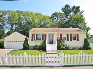 41 Red Oak Dr, Coventry, RI 02816