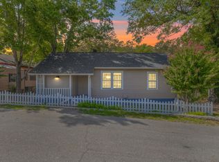 9 Hampton St, Ware Shoals, SC 29692