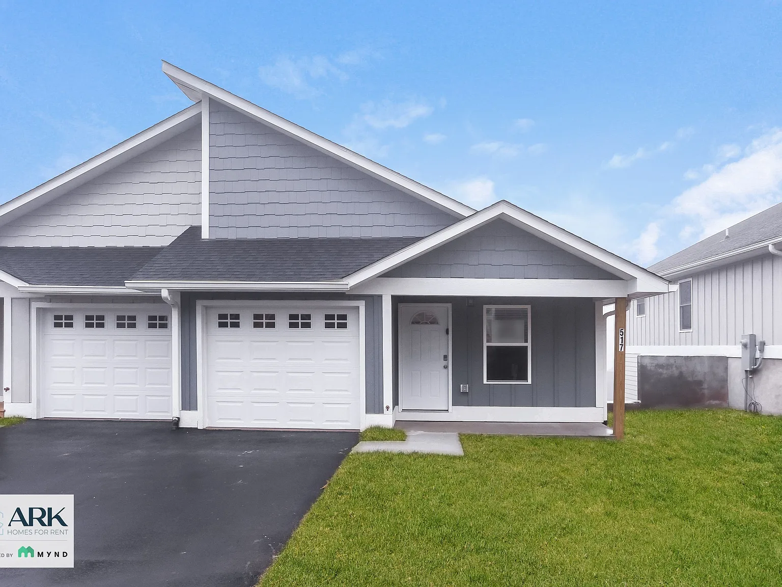 3 bed, 2.0 bath, 1586 sqft, $2,105 — Photo 1