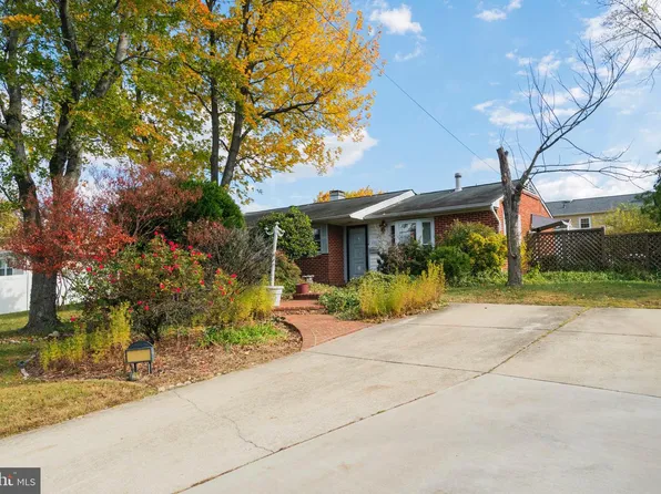 4817 Upland Dr, Alexandria, VA 22310