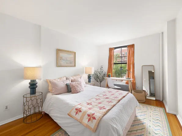 443 Hicks Street image 1 of 13