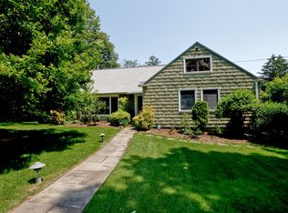 1 Prince Willow Ln, Mamaroneck, NY 10543