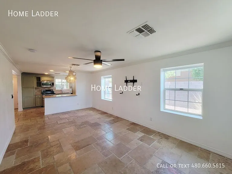 4201 N 19th St — Photo 3