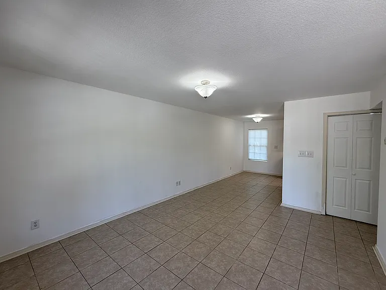 234 Adcock Rd #G — Photo 5