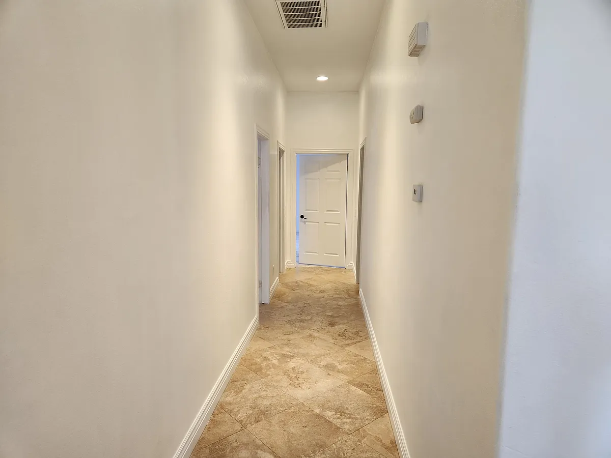 Building Photo - 68887 Panorama Dr