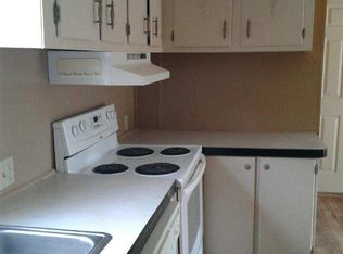 1869 N Woods Rd, Nixa, MO 65714