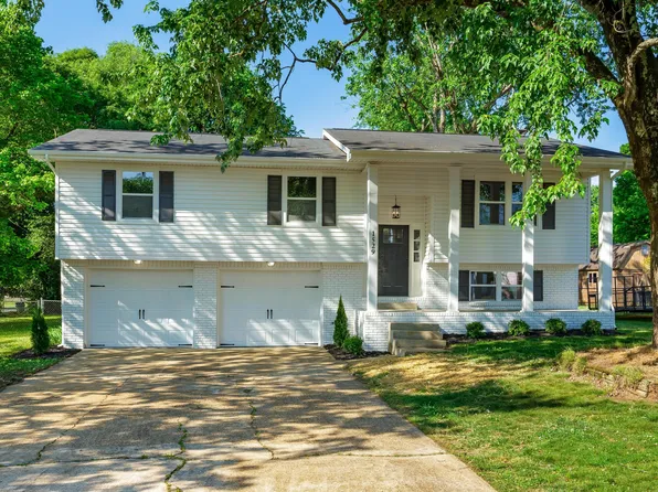 1529 Caramel Cir, Hixson, TN 37343