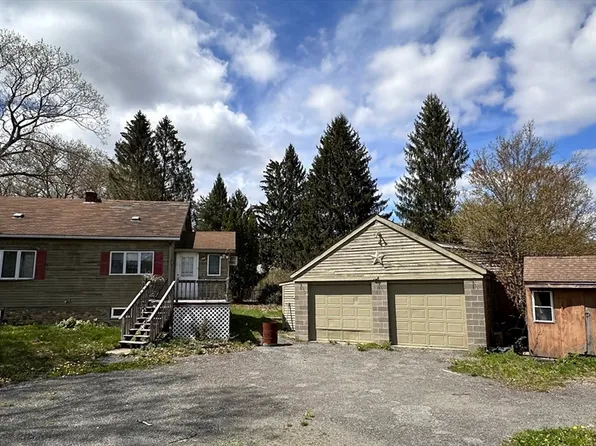 266 Brookfield Rd, Charlton, MA 01507