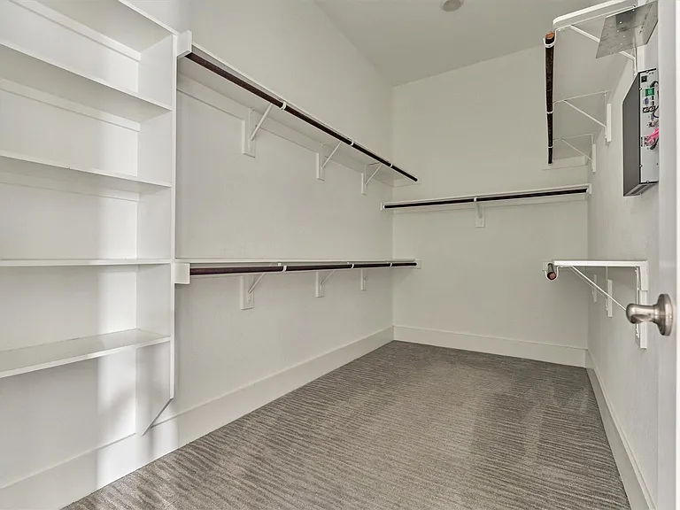 2113 Solstice Blvd — Photo 32