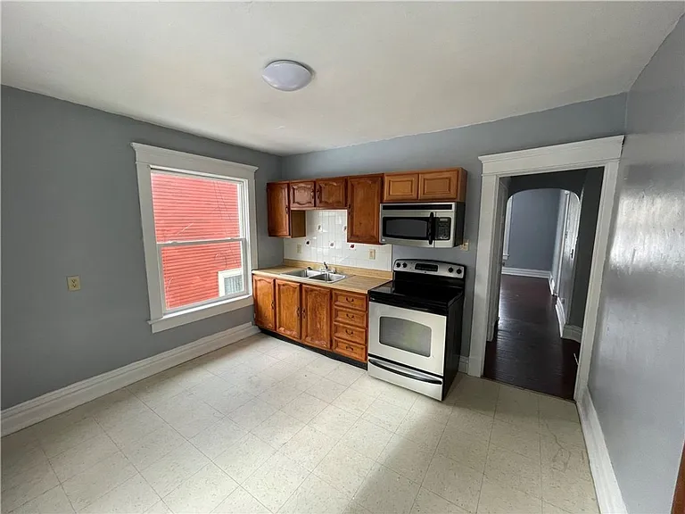 238 E Leasure Ave #2 — Photo 2