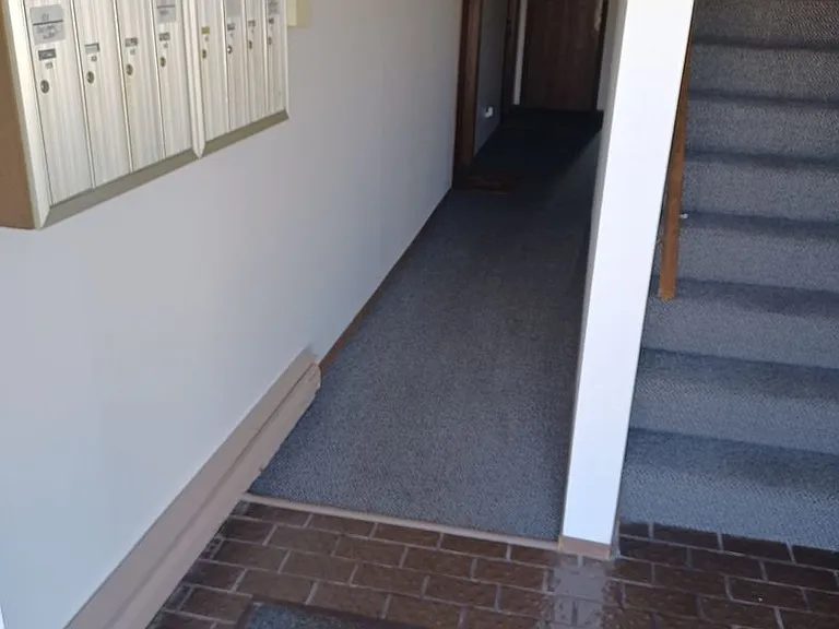 1025 Willow Ave — Photo 35