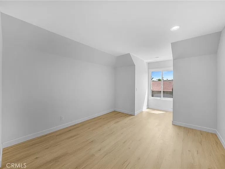 6082 Eaglecrest Dr — Photo 16