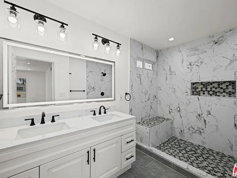 6257 Lindley Ave — Photo 10