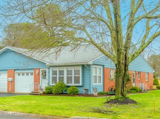 8 Monticello Dr #B, Manchester Township, NJ 08759