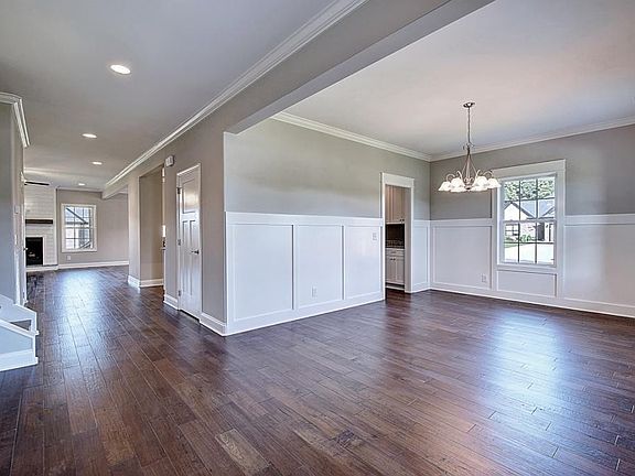 5th image of 5153 Hester Ct