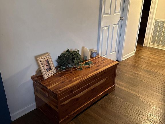 5th image of 618 Pennsylvania Ave