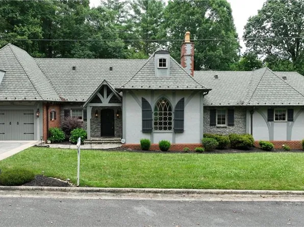 200 Worth St, North Wilkesboro, NC 28659
