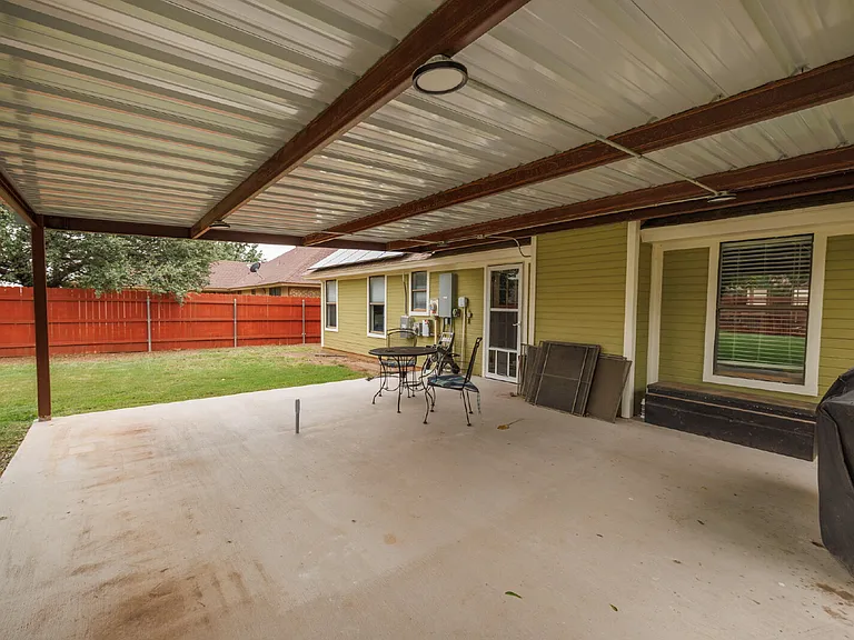 857 Chanticleers Ln — Photo 33