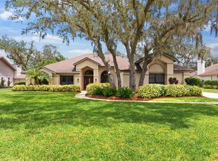 2702 Pine Club Dr, Plant City, FL 33566