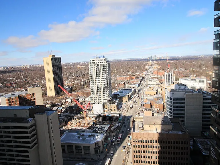 8 Eglinton Ave E #2405 — Photo 7