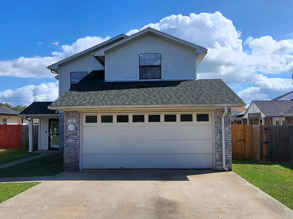 1805 Sharon Dr