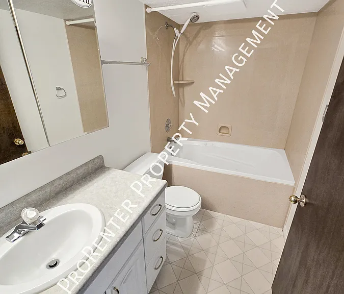 1347 W 1800 N — Photo 31