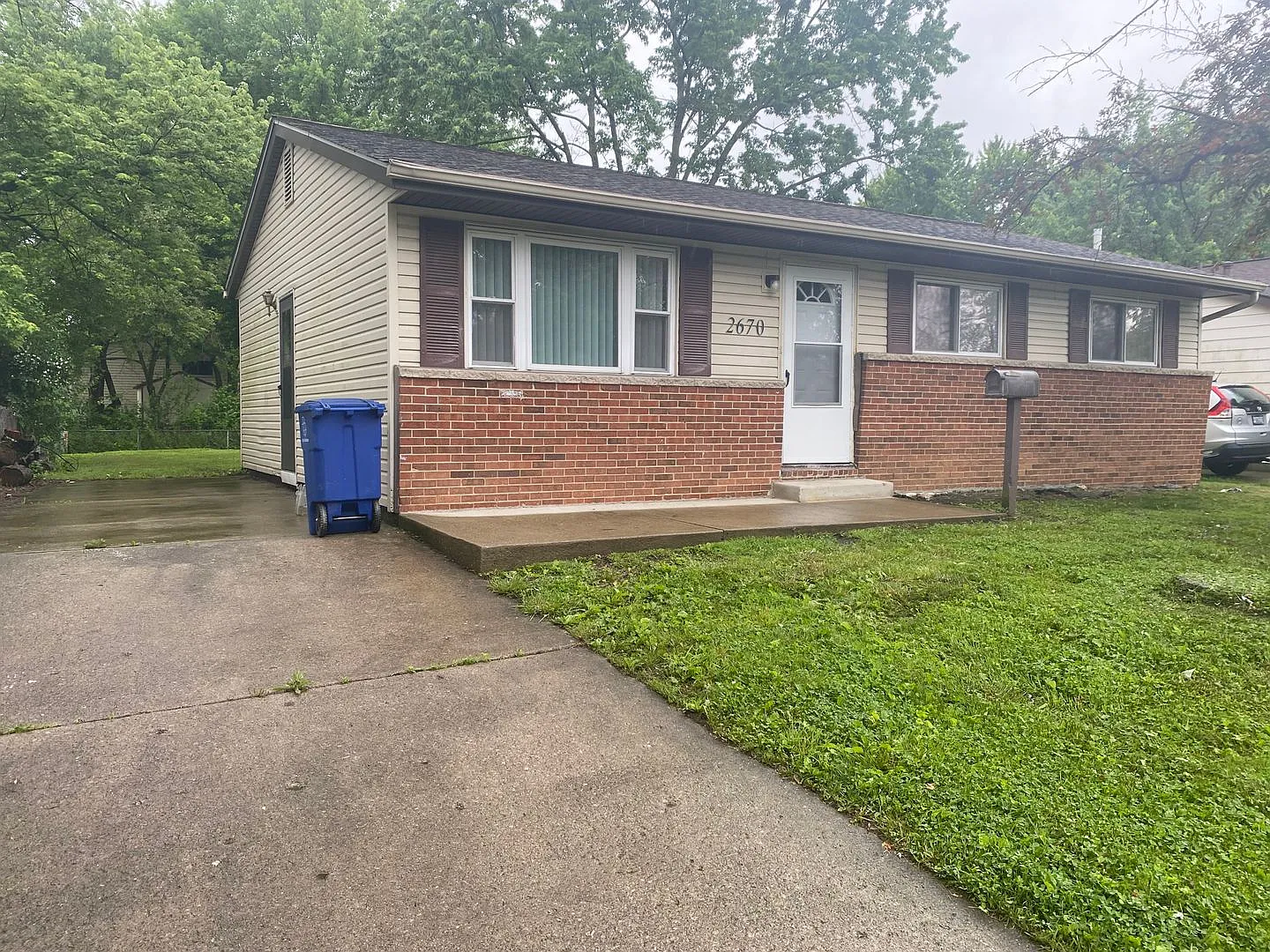3 Bedroom 1 Bathroom Ranch House in East Columbus — Photo 2