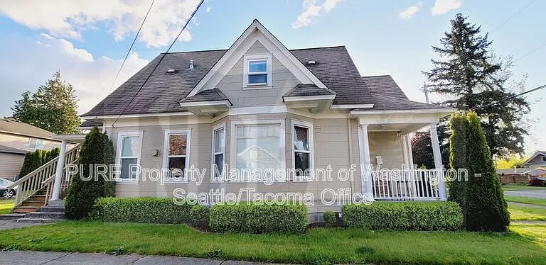602 5th Ave NW #A — Photo 1