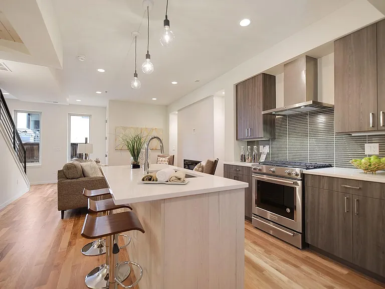 2615 W 25th Ave #7 — Photo 8