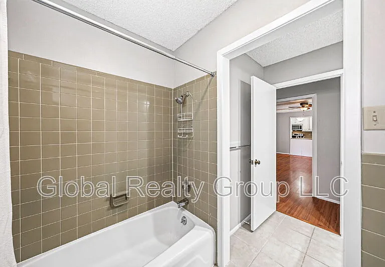 412 Cordoba Dr — Photo 23