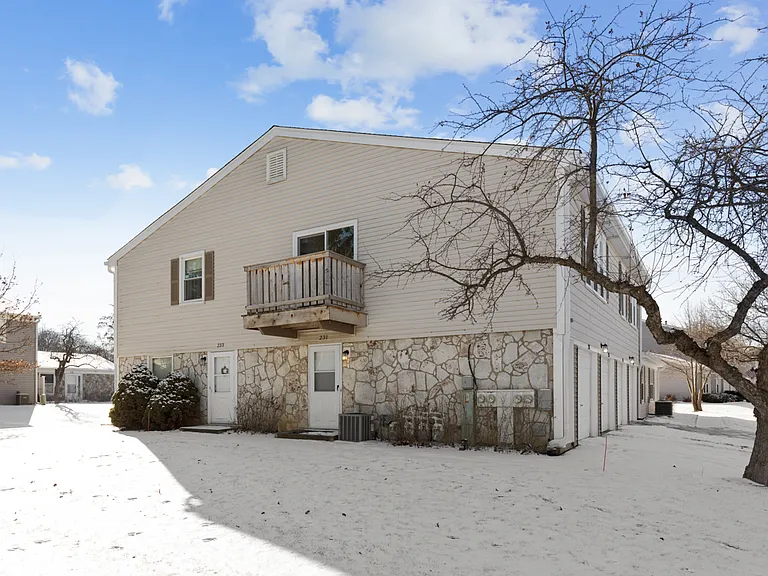 231 Nantucket Hbr #231 — Photo 1