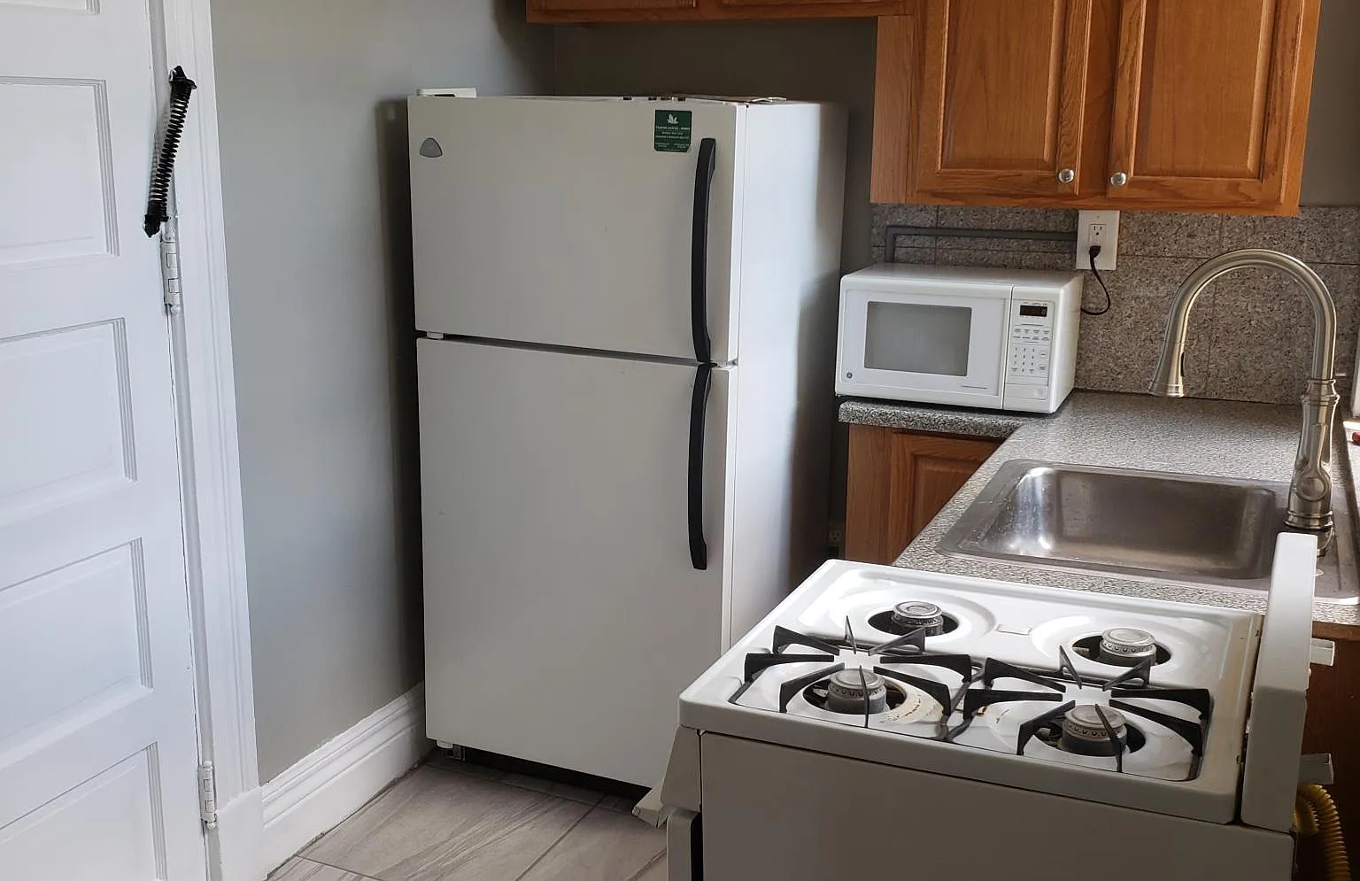 1 bed, 800 sqft, $1,245 — Photo 4
